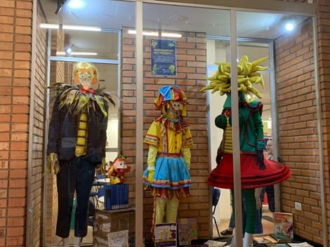 Portais da Arte (vitrines temáticas)