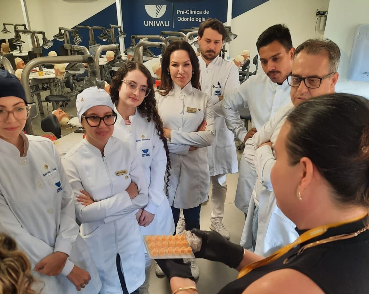 Digital Day aproxima estudantes das novas tecnologias que transformam tratamentos odontológicos