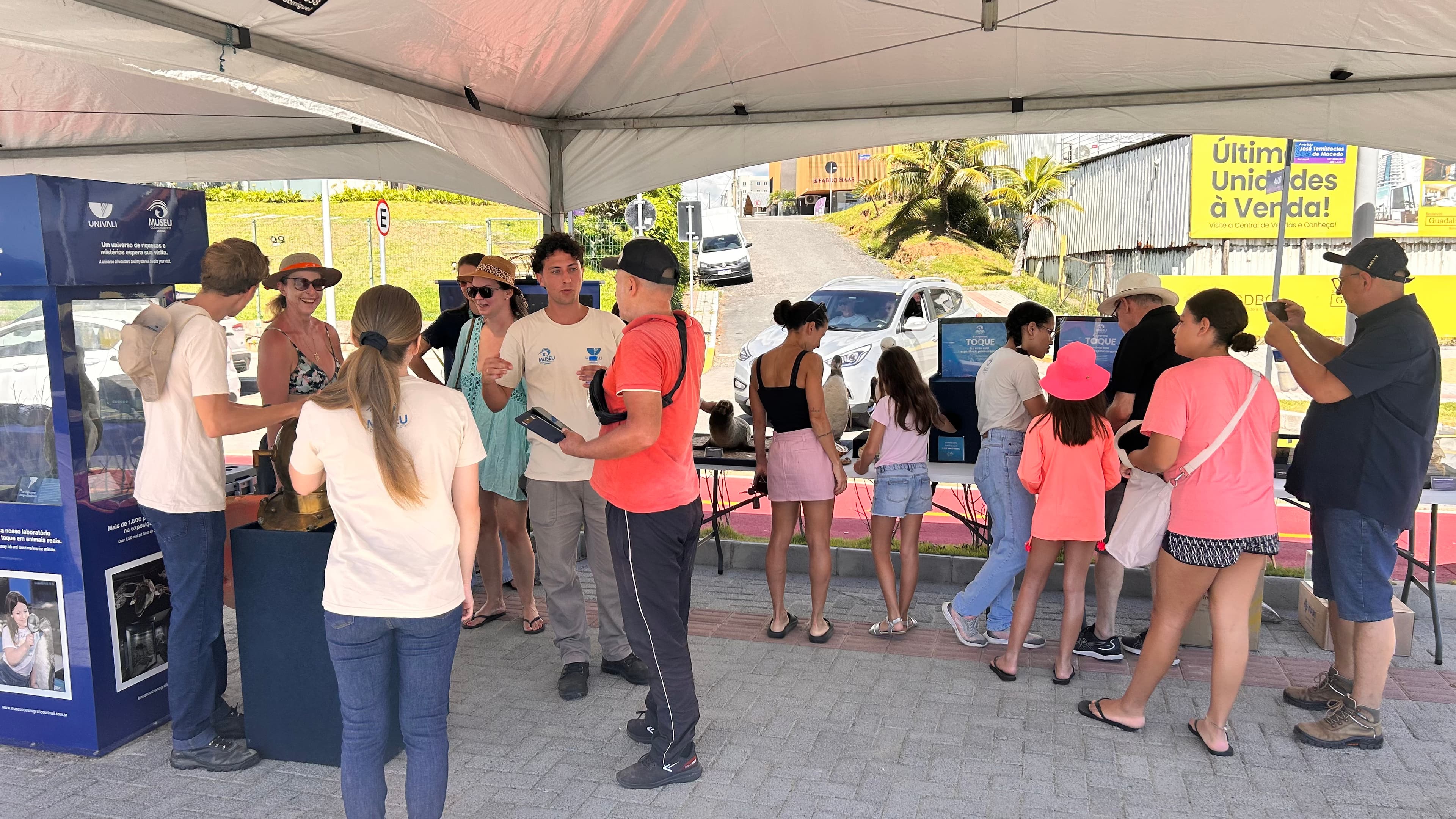 Dia Mundial da Educação Ambiental: Museu Oceanográfico Univali e IMP promovem ação na orla de Balneário Piçarras