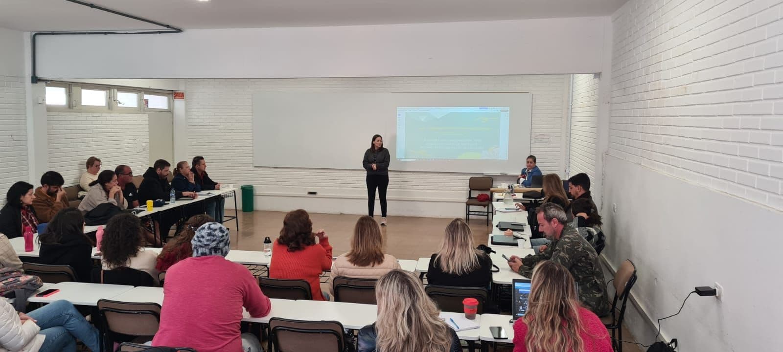 741ad434-a8e8-4e2e-b893-e5b7fe52d67e.jpg 741ad434-a8e8-4e2e-b893-e5b7fe52d67e.jpg