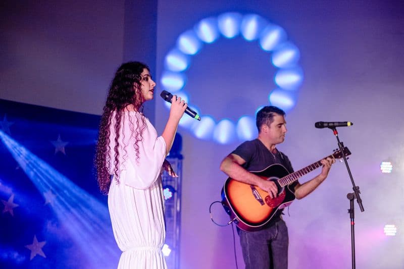 Arte que inspira moda - Foto Dales Hoeckesfeld (2).jpg Arte que inspira moda - Foto Dales Hoeckesfeld (2).jpg