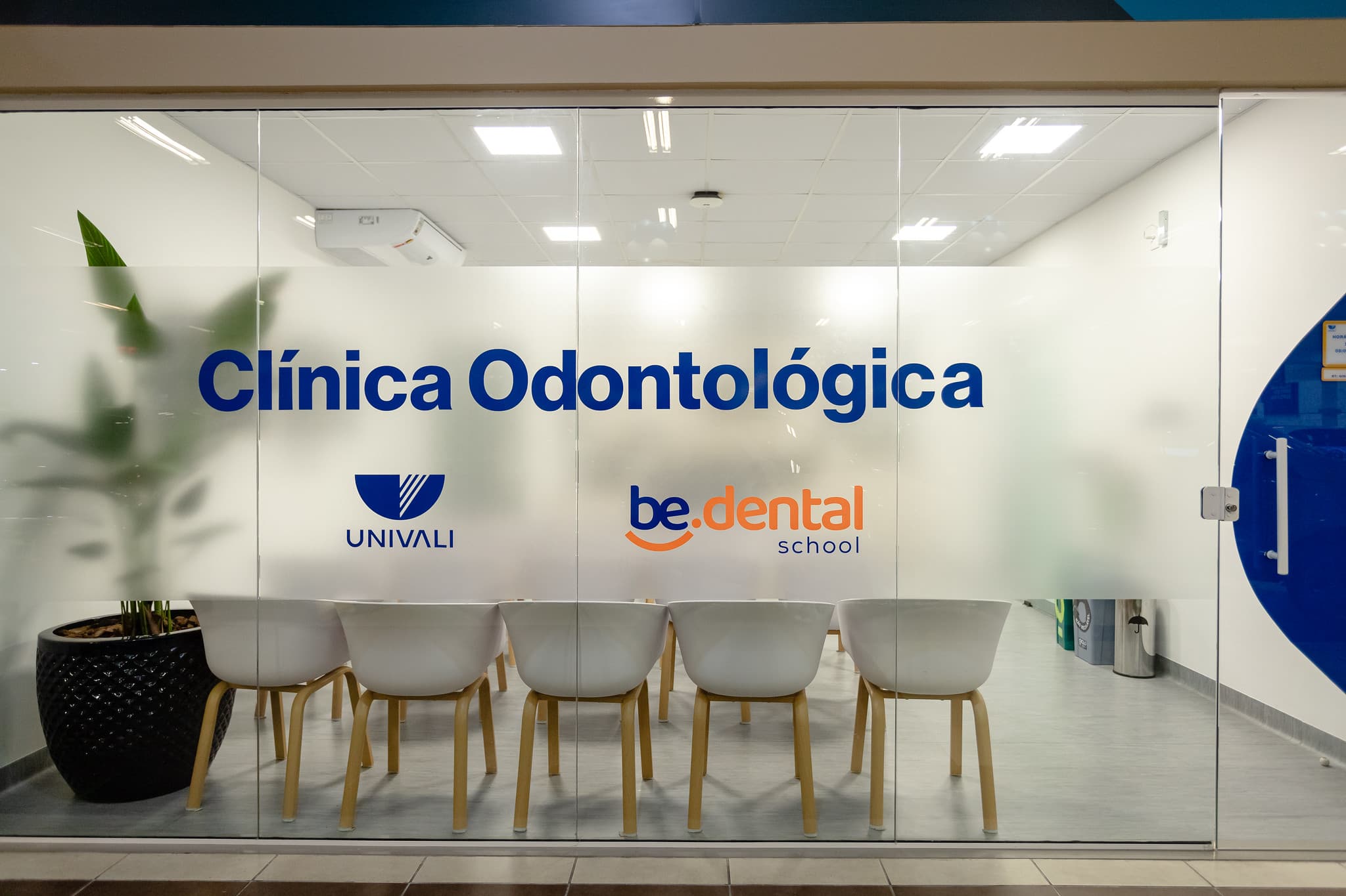 Univali e Be Dental School oferecem atendimentos odontológicos com até 70% de redução no valor em São José