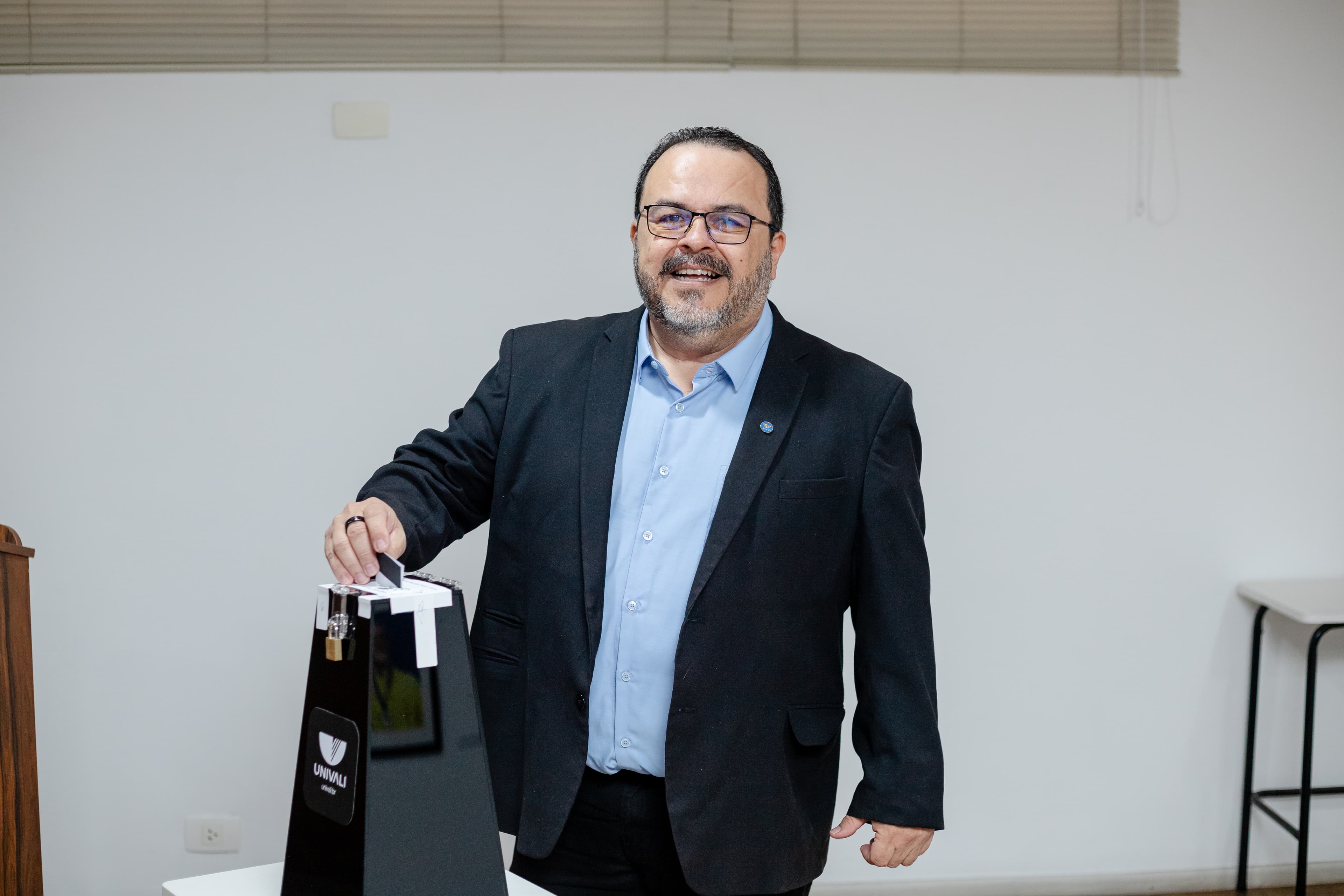 Rogério Corrêa é eleito reitor da Univali