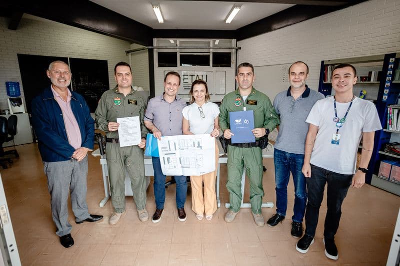 Entrega projeto hangar PM Univali - Foto Dales Hoeckesfeld (1).jpg Entrega projeto hangar PM Univali - Foto Dales Hoeckesfeld (1).jpg