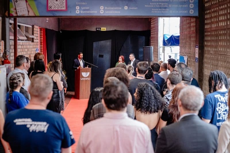 Estúdios Univali - Foto Dales Hoeckesfeld (4).jpg Estúdios Univali - Foto Dales Hoeckesfeld (4).jpg