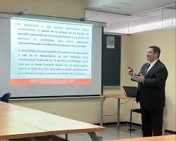 FOTO 35 - A tese do doutor Alexandre Waltrick Rates sob o título.jpg FOTO 35 - A tese do doutor Alexandre Waltrick Rates sob o título.jpg