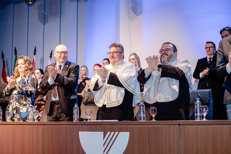 Sessão Solene marca os 60 anos de implantação do Ensino Superior em Itajaí.jpg Sessão Solene marca os 60 anos de implantação do Ensino Superior em Itajaí.jpg
