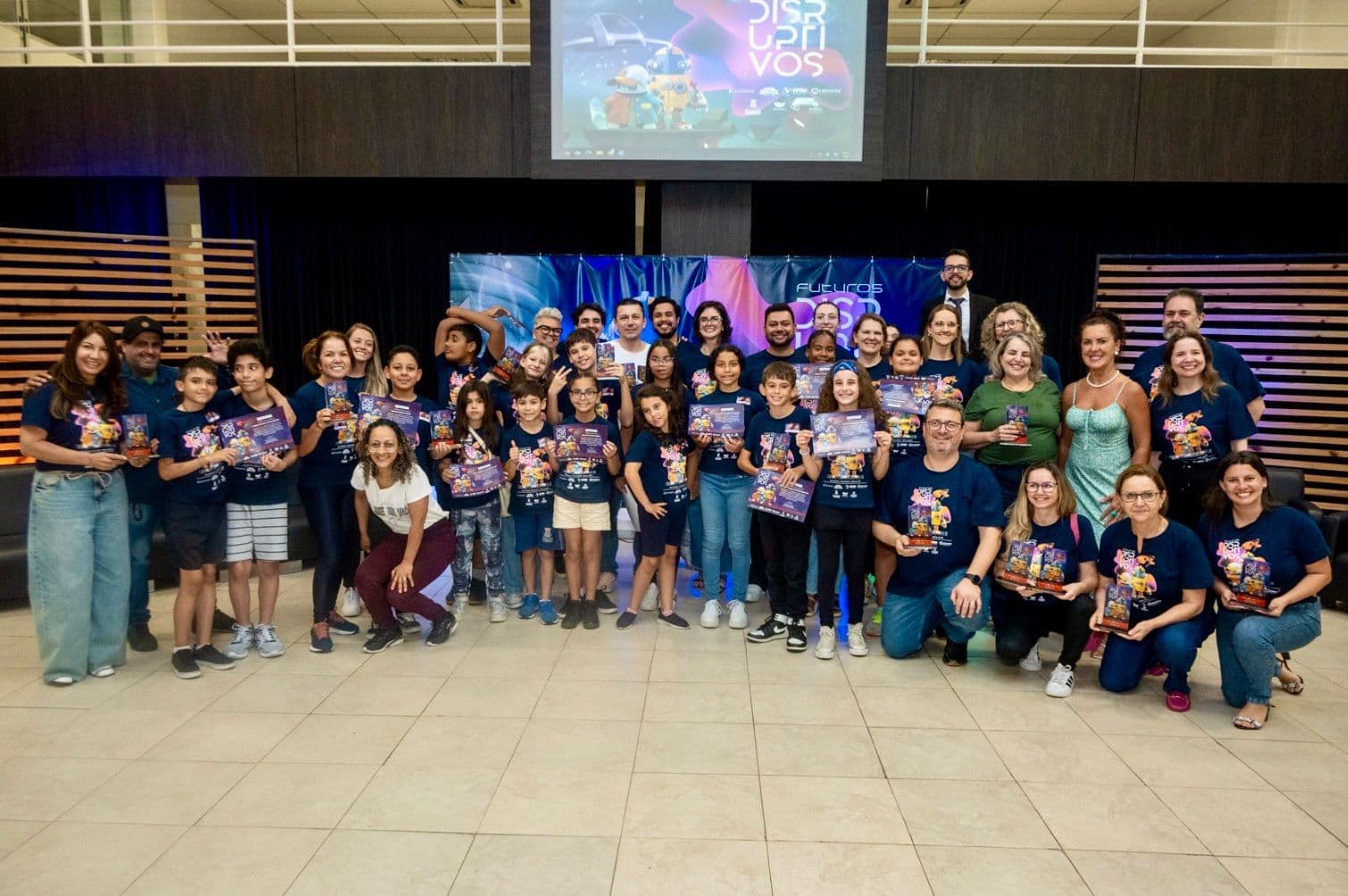 UNIVALI_alunos-da-4-edicao-do-projeto-futuros-disruptivos-recebem-certificados.jpeg UNIVALI_alunos-da-4-edicao-do-projeto-futuros-disruptivos-recebem-certificados.jpeg
