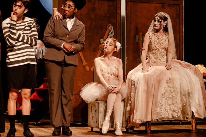 musical-a-familia-addams-chega-a-jaragua-do-sul-.jpg musical-a-familia-addams-chega-a-jaragua-do-sul-.jpg