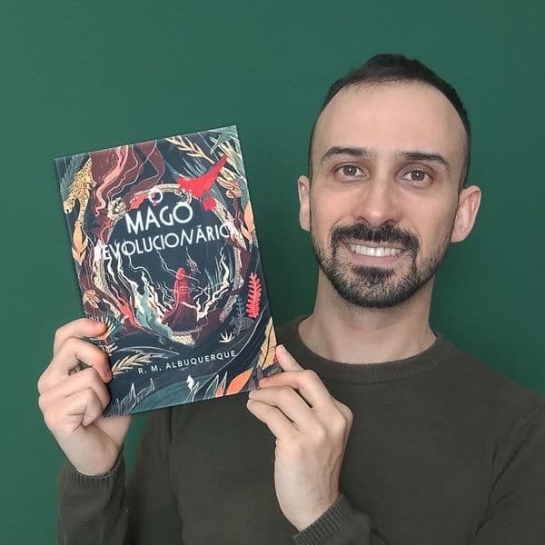 professor-da-univali-e-finalista-do-premio-odisseia-de-literatura-fantastica-2024.jpg professor-da-univali-e-finalista-do-premio-odisseia-de-literatura-fantastica-2024.jpg