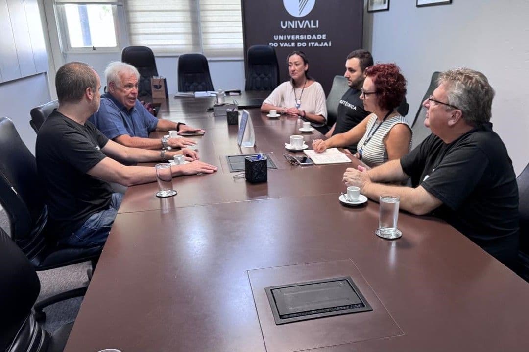 representante-da-universidade-de-perugia-visita-univali-.jpg representante-da-universidade-de-perugia-visita-univali-.jpg