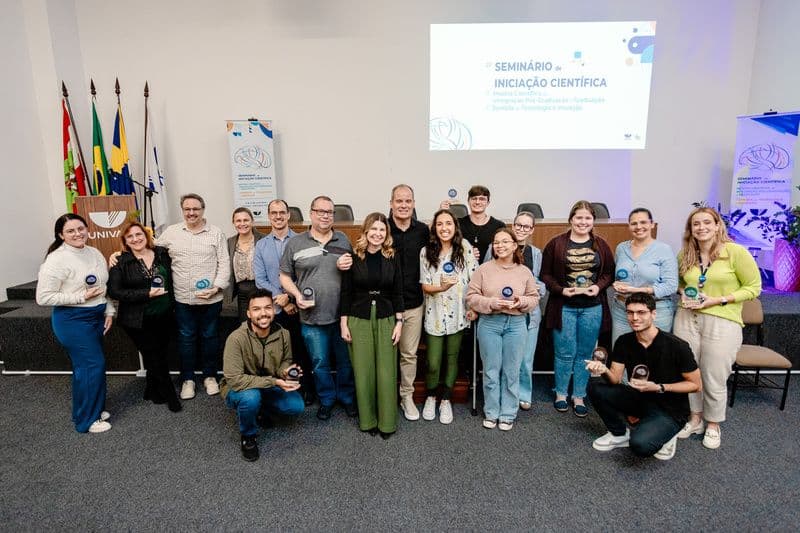 univali-premia-trabalhos-apresentados-em-tres-eventos-cientificos.jpg univali-premia-trabalhos-apresentados-em-tres-eventos-cientificos.jpg